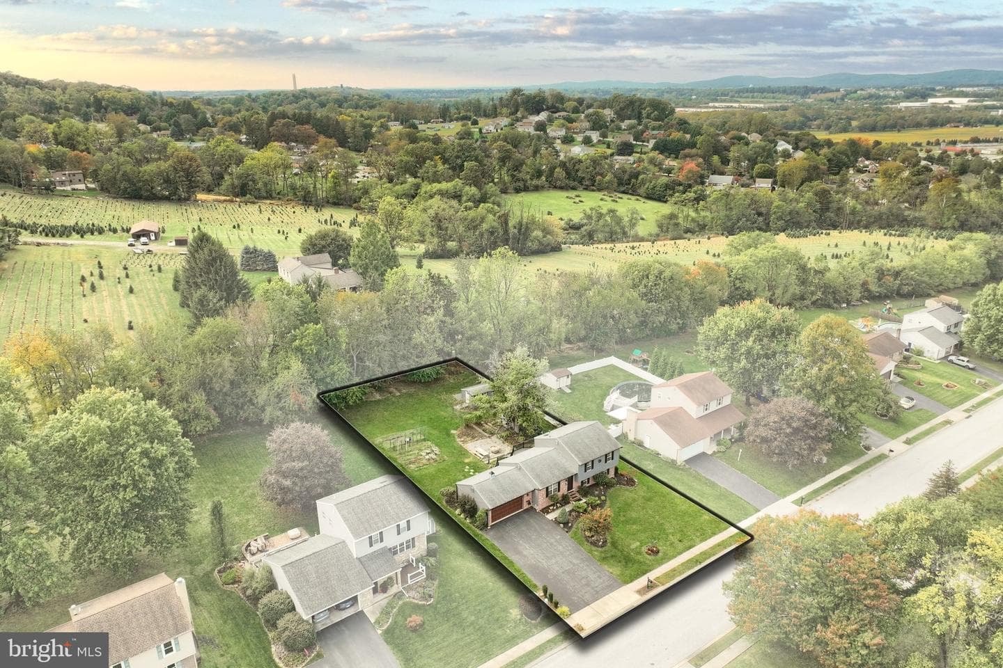 2816 Glen Hollow Drive photo 5