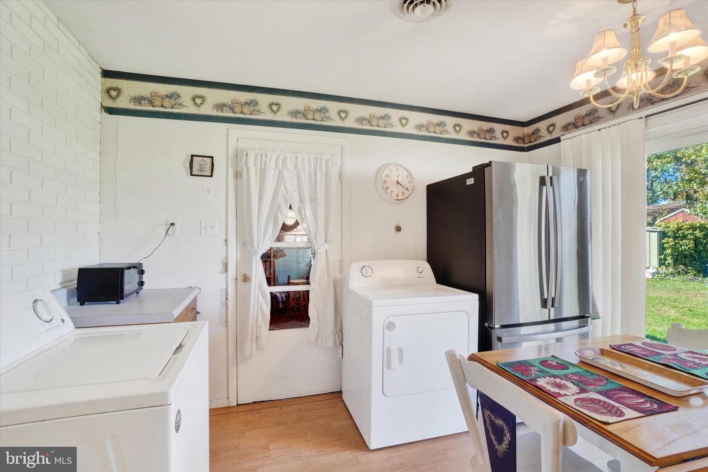 1432 Dartmouth Road photo 10
