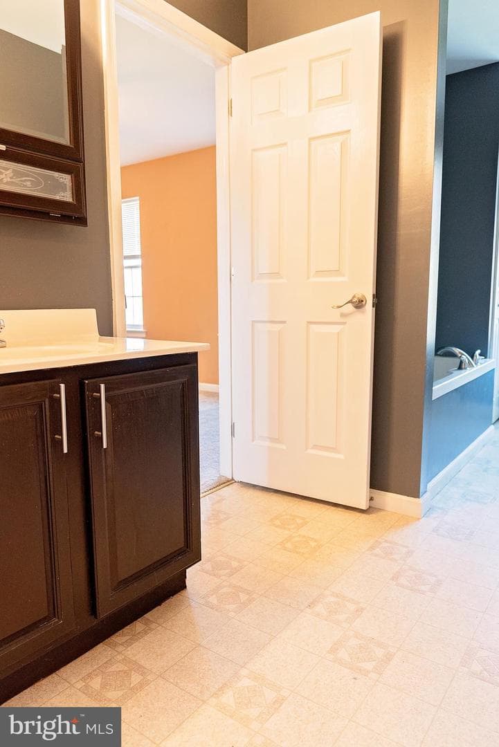 55 Burberry Lane photo 15