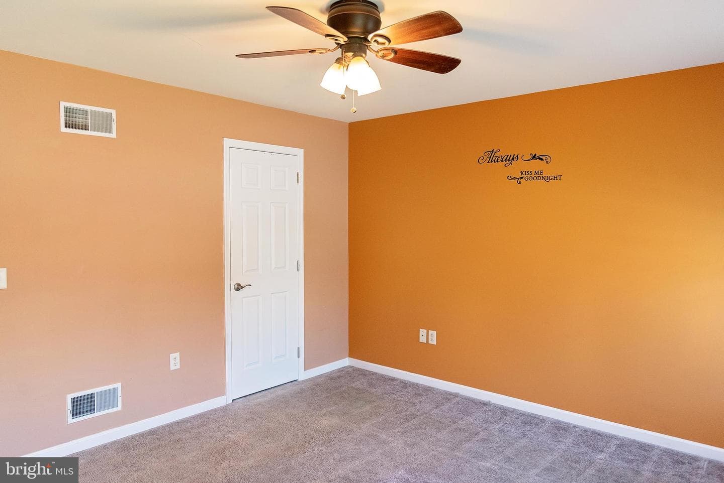 55 Burberry Lane photo 25