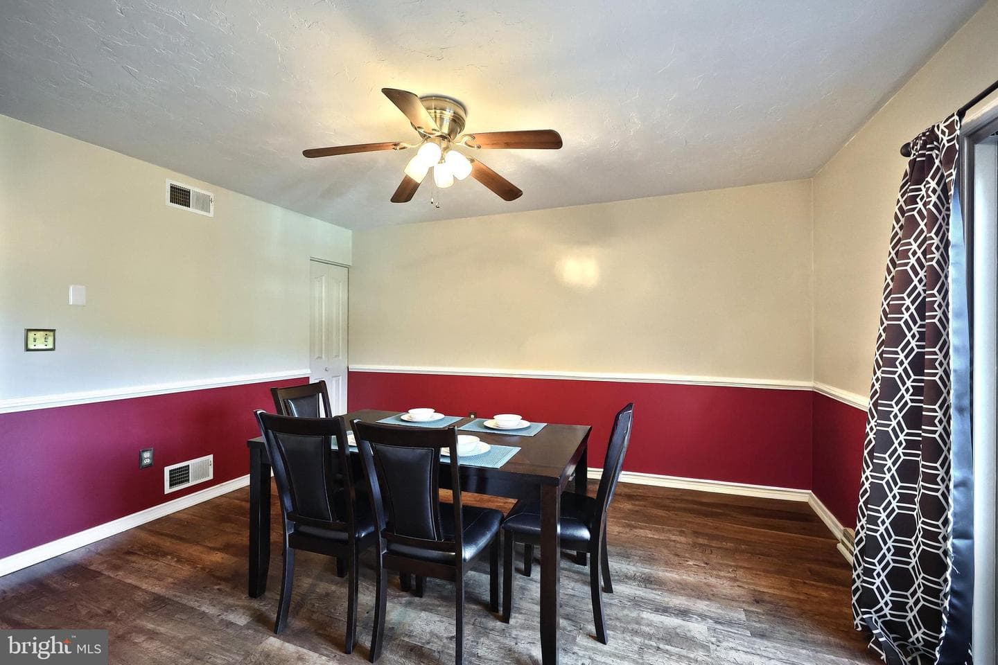 253 W Chestnut Street #11 photo 14