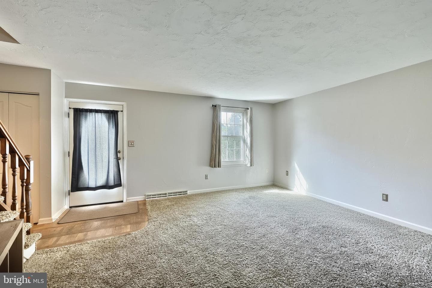 253 W Chestnut Street #11 photo 17