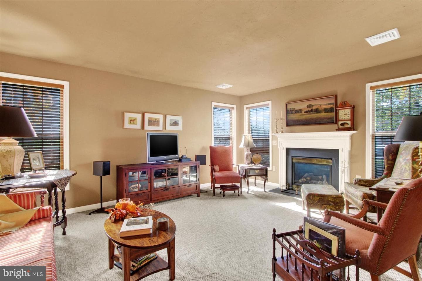 114 Heather Glen Dr photo 3