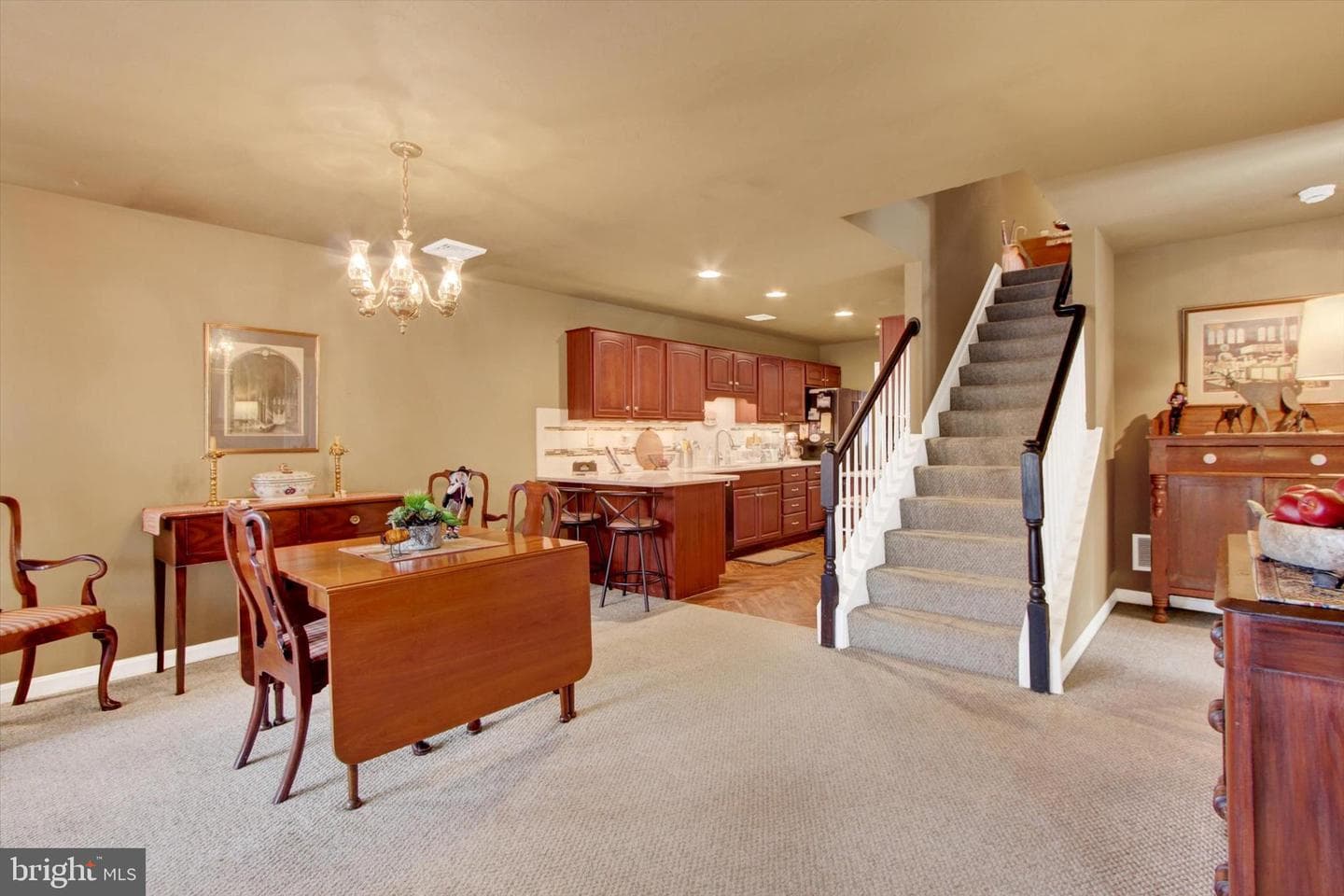 114 Heather Glen Dr photo 5