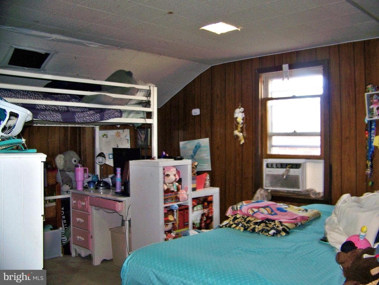 1562 Filbert Street photo 14