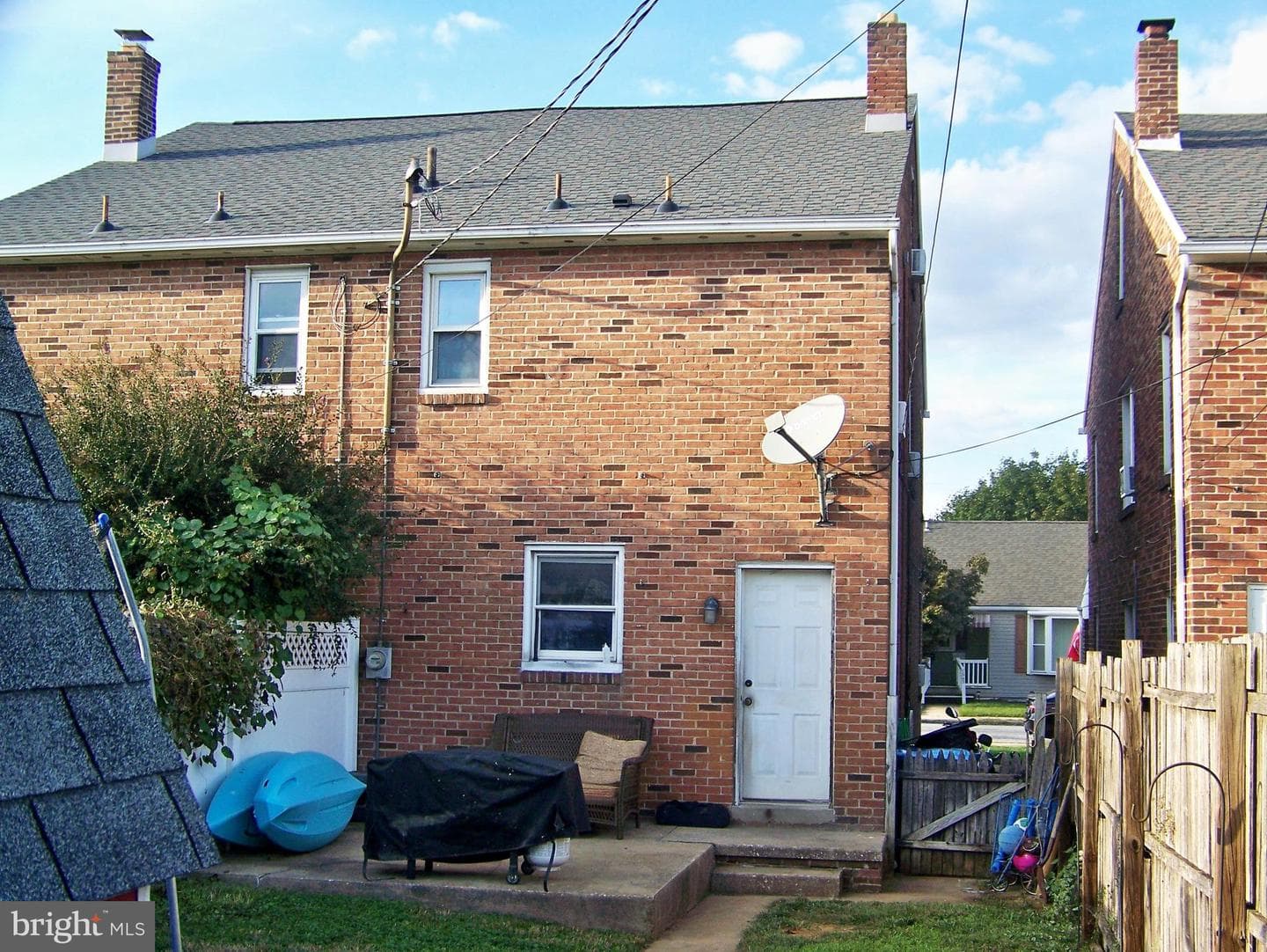 1562 Filbert Street photo 22