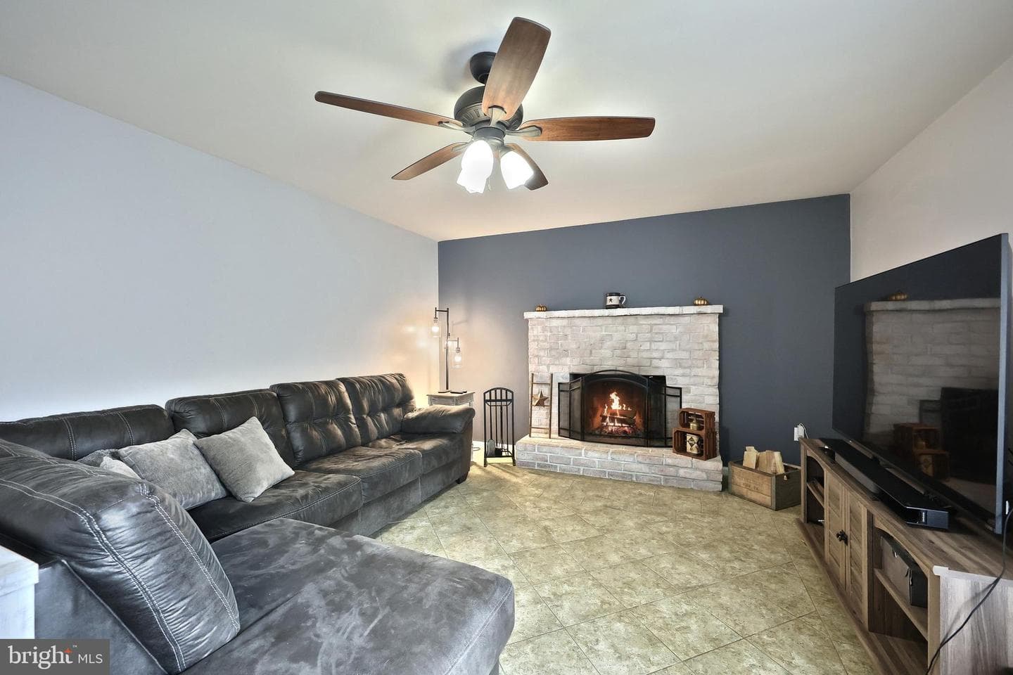 409 White Rose Lane photo 23