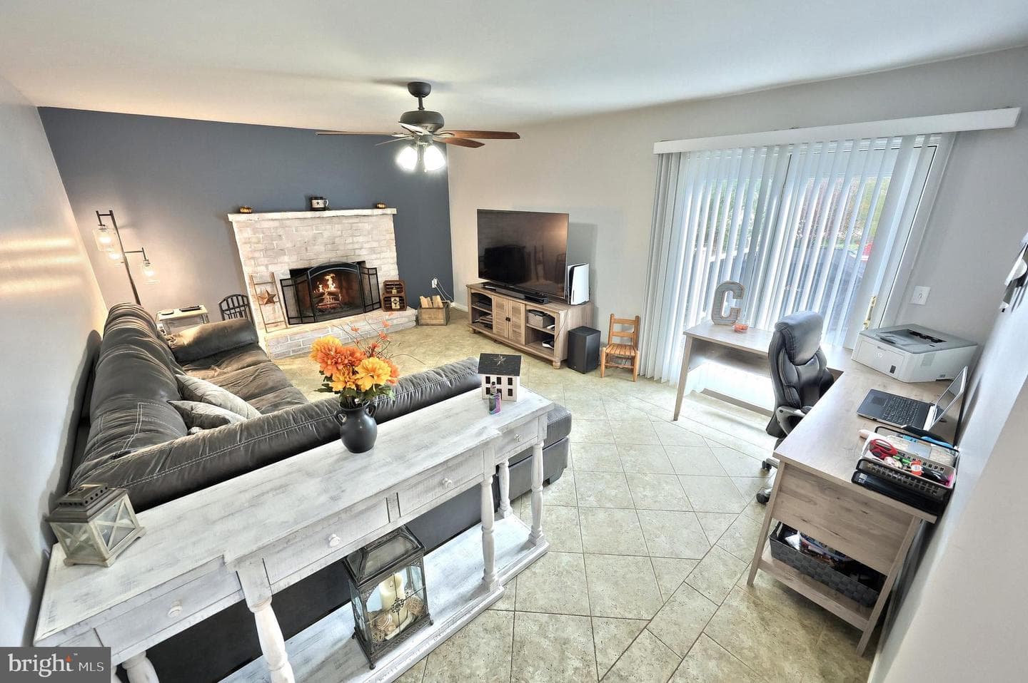 409 White Rose Lane photo 25