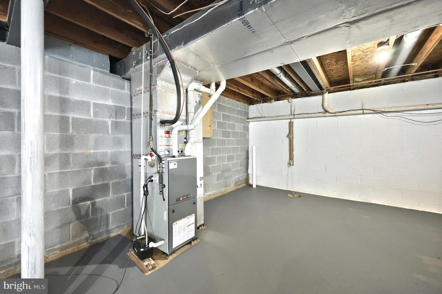 409 White Rose Lane photo 42