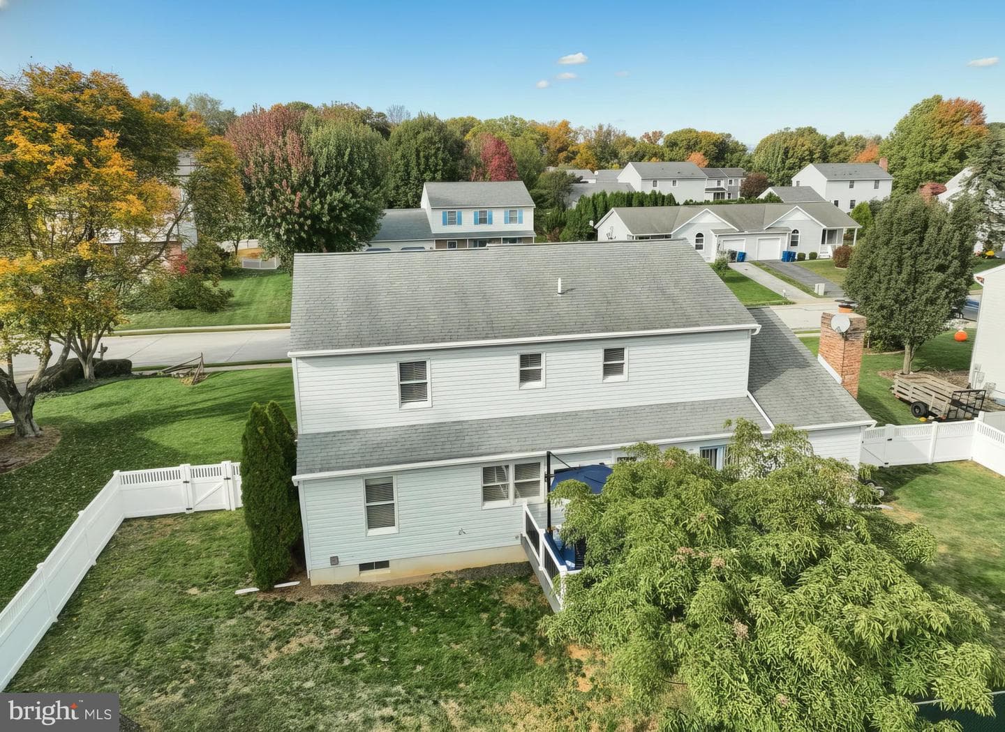 409 White Rose Lane photo 5