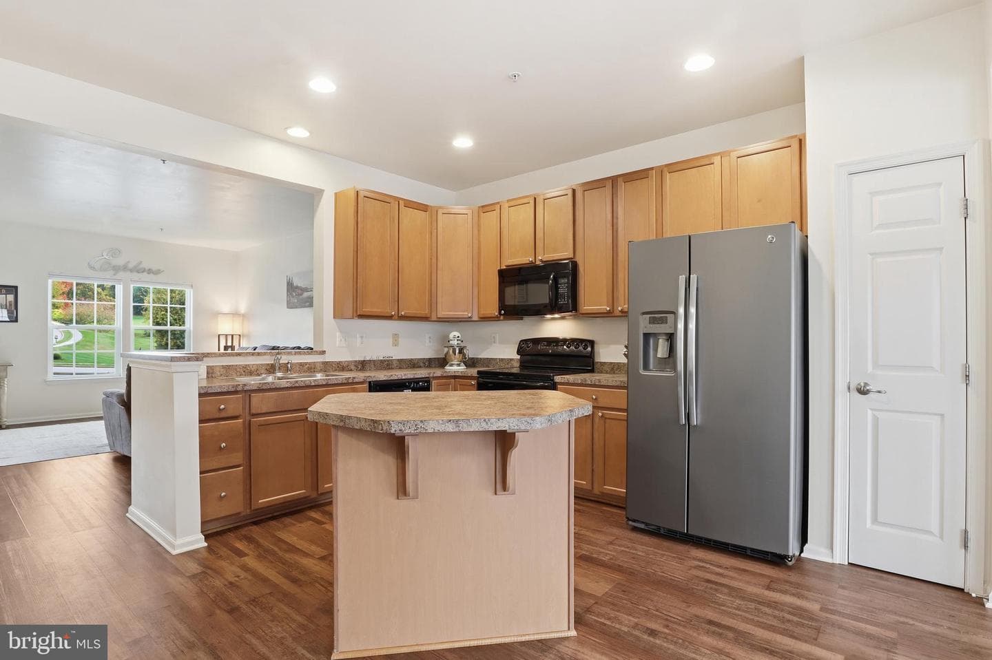 1265 Stonehaven Way #82 photo 17