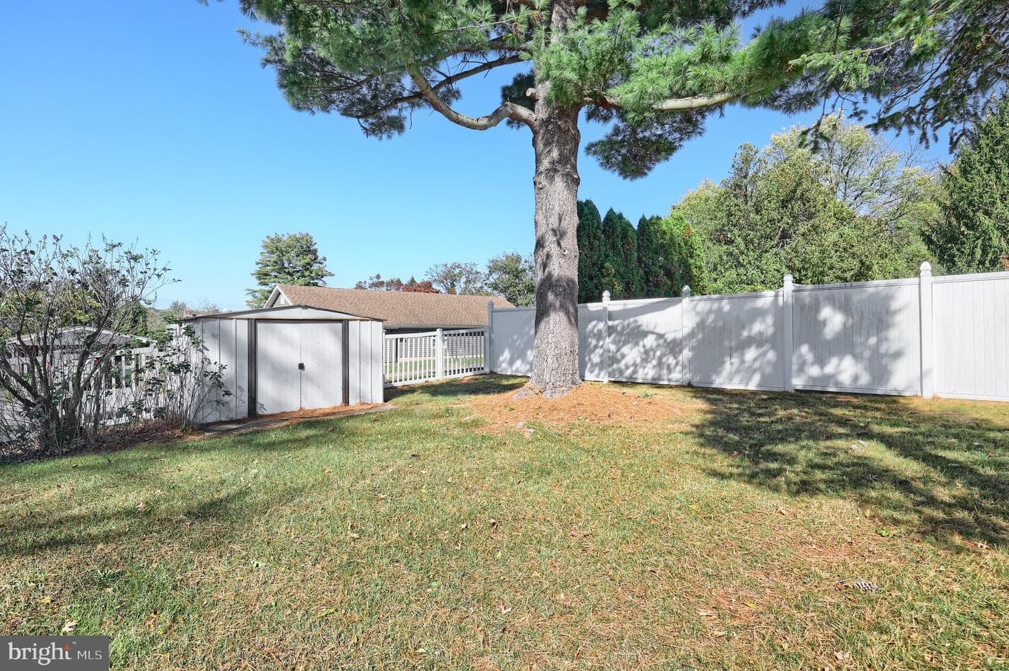 2179 Bon Aire Drive photo 8