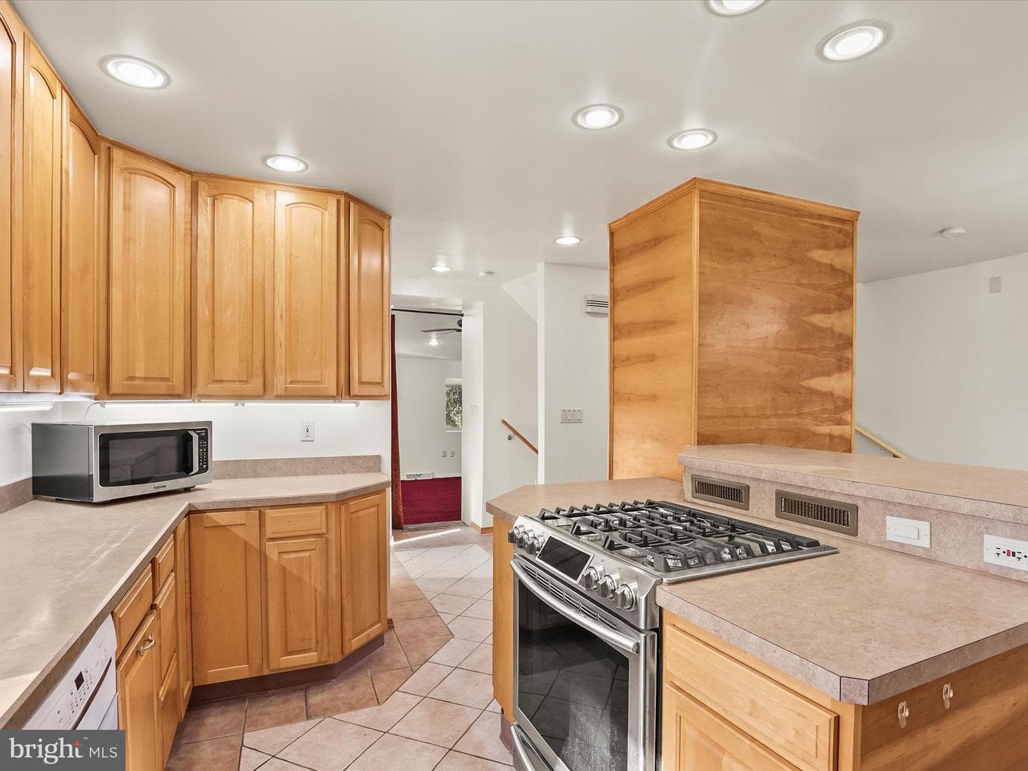 2122 W Springfield Road photo 31
