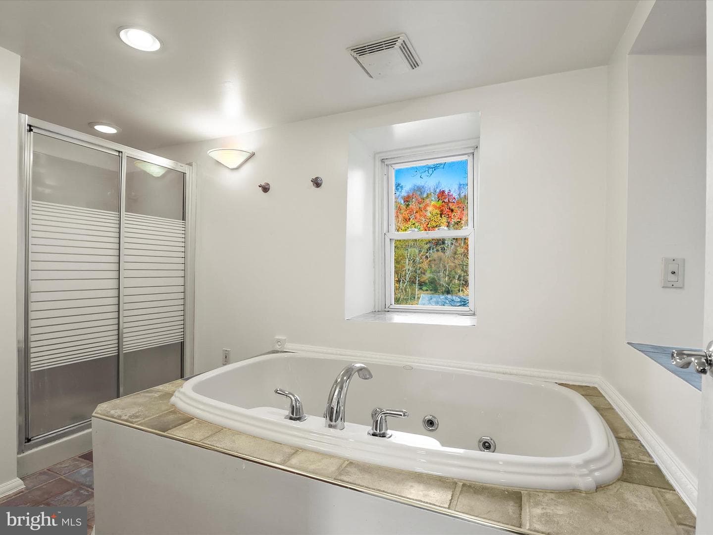 2122 W Springfield Road photo 38