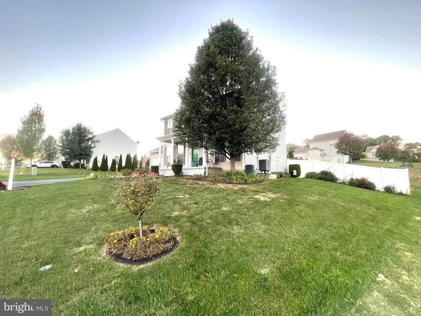 20 Crabapple Drive photo 3