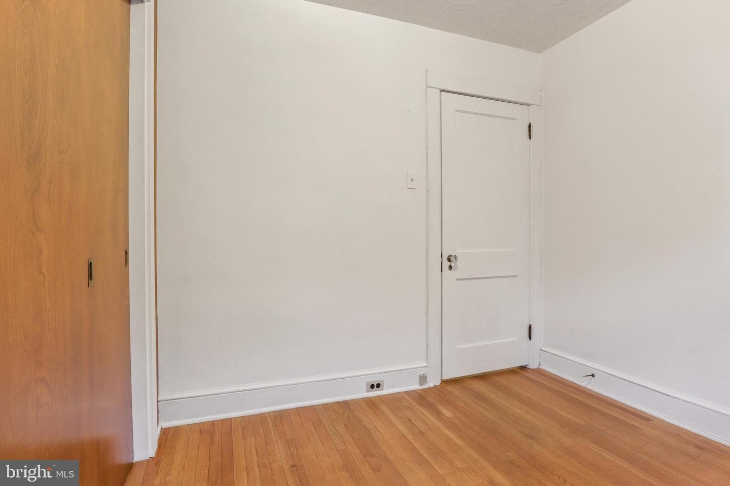 522 Ludlow Avenue photo 17