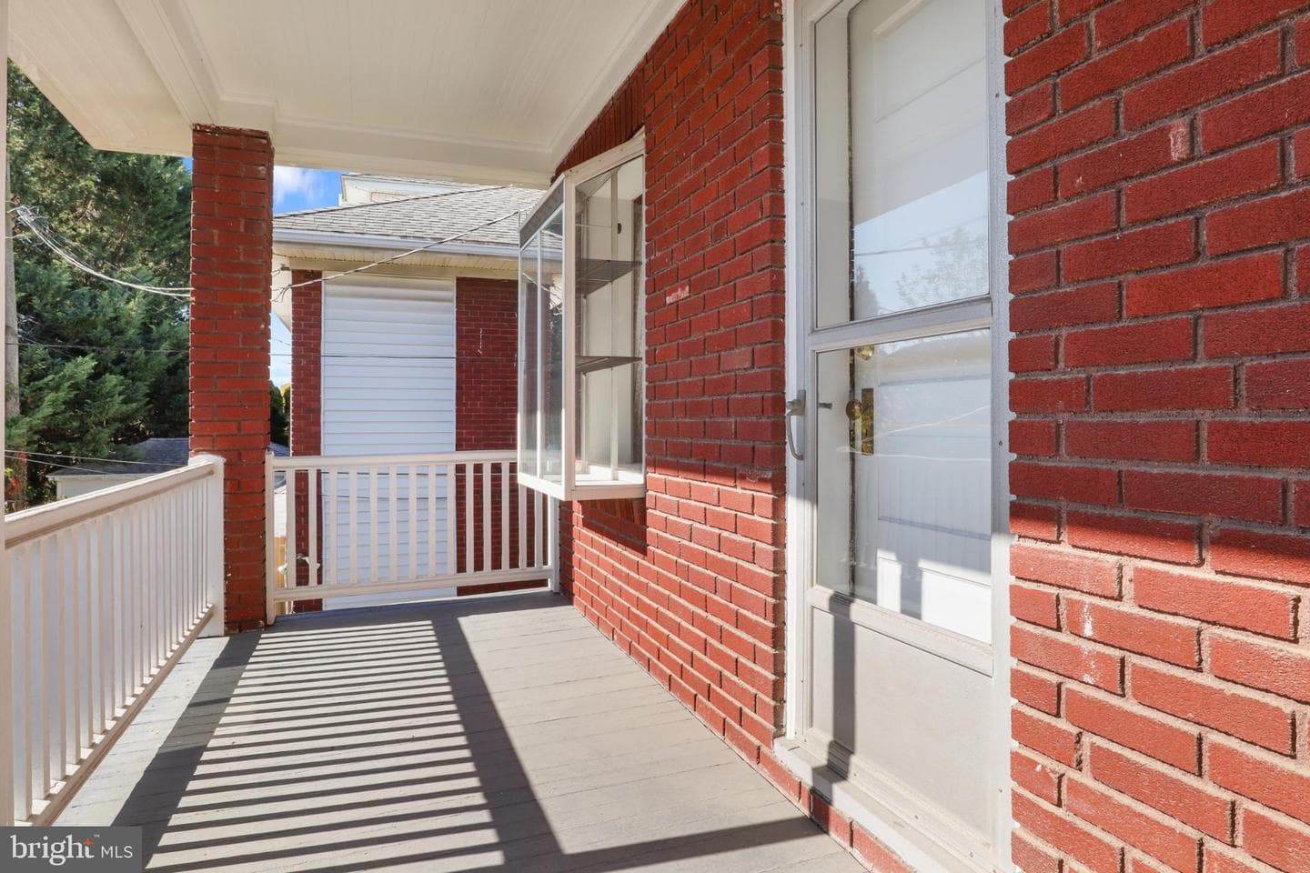 522 Ludlow Avenue photo 18