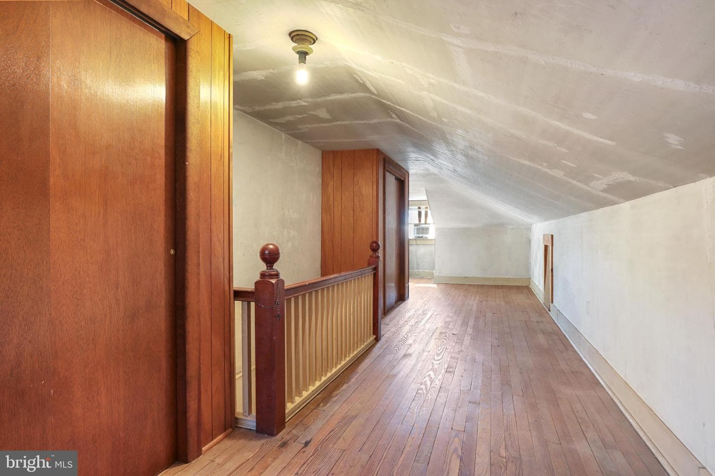 522 Ludlow Avenue photo 20