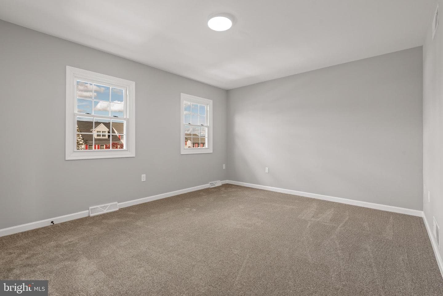 240 Robin Hill Circle photo 15