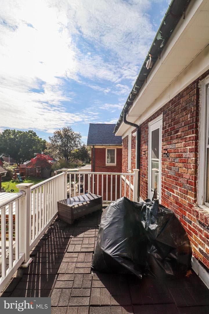 31 N Manheim Street photo 16