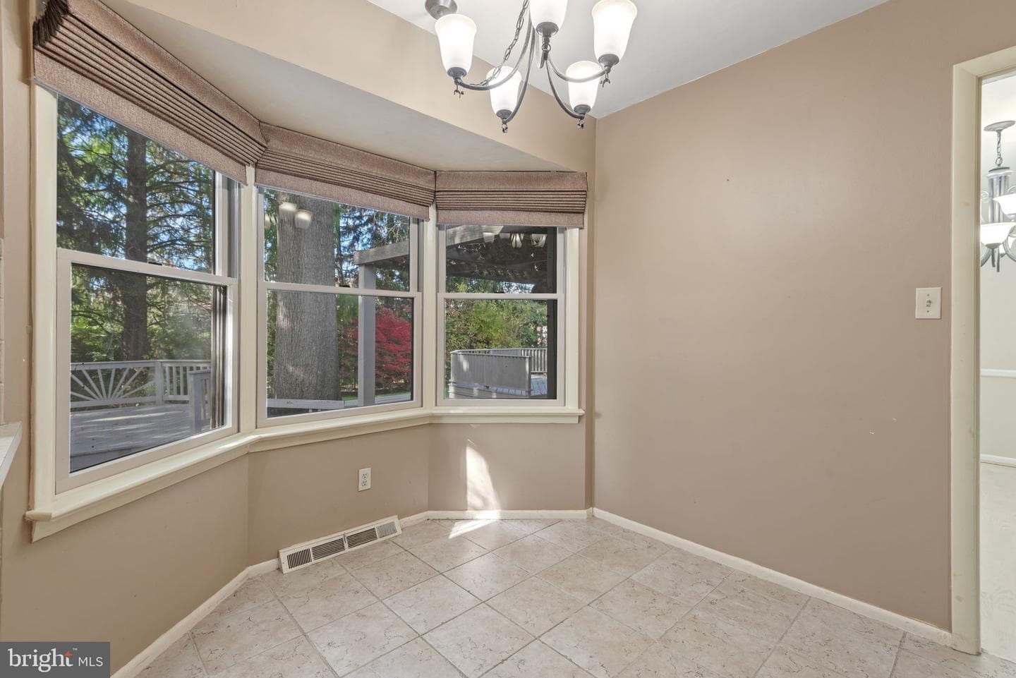 3045 Round Hill Road photo 19