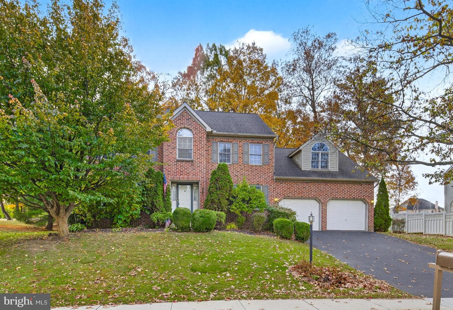 2934 Ridings Way photo 2