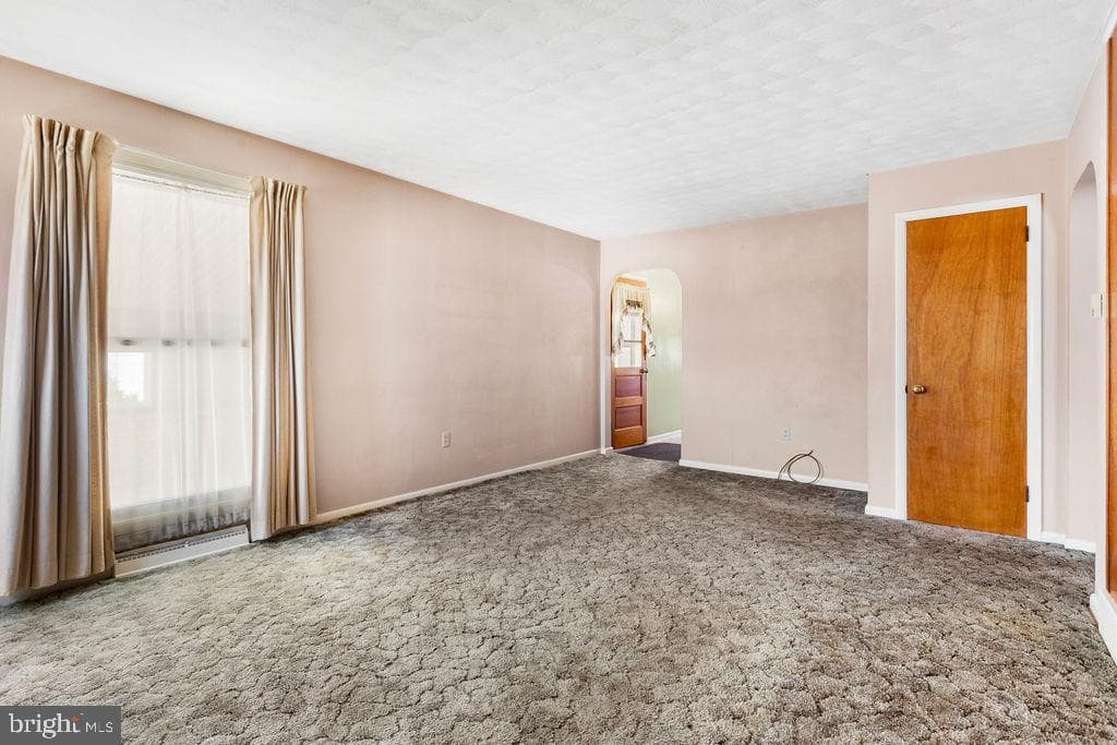 39 Biesecker Road photo 4
