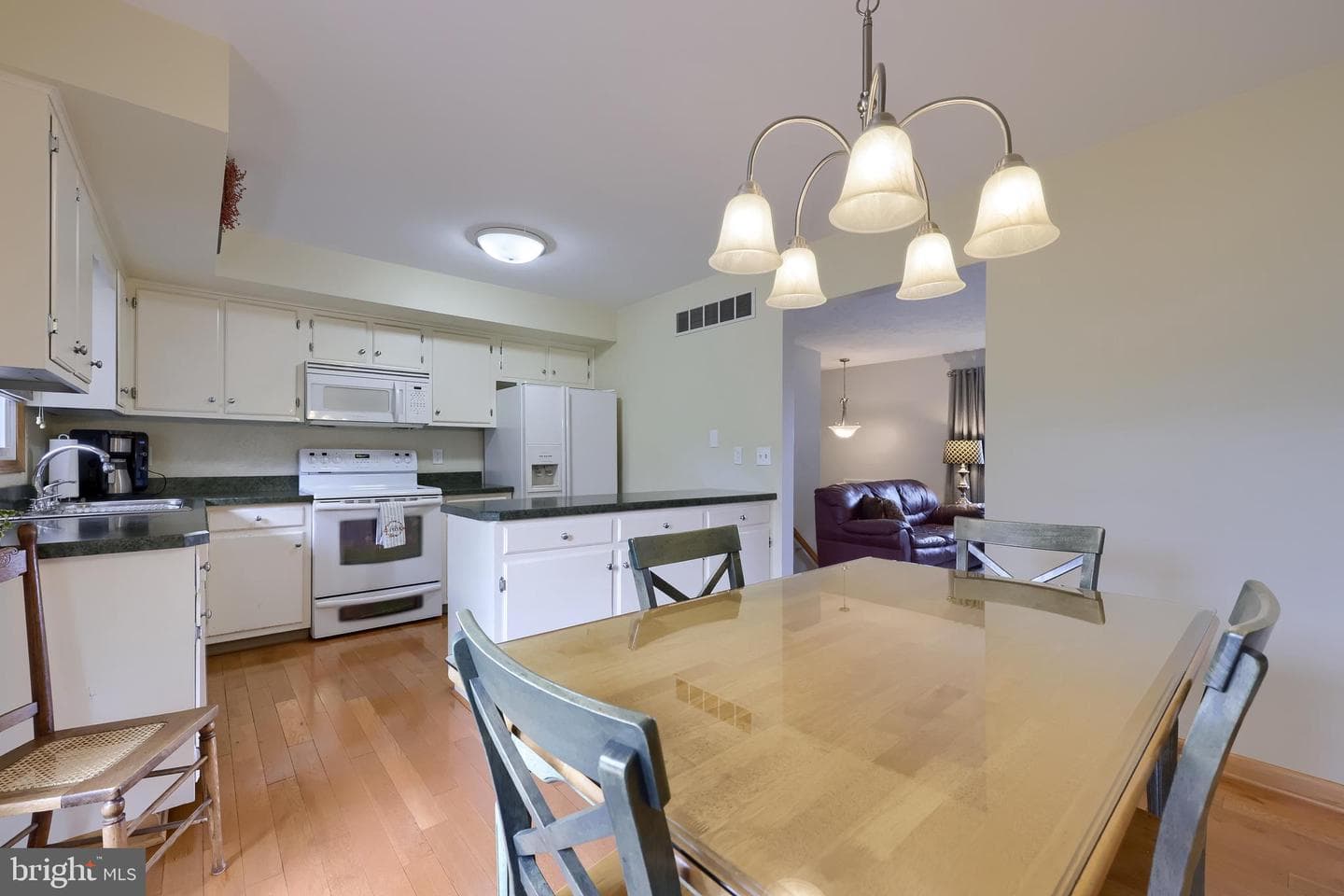 4 Logan Heights Road photo 10