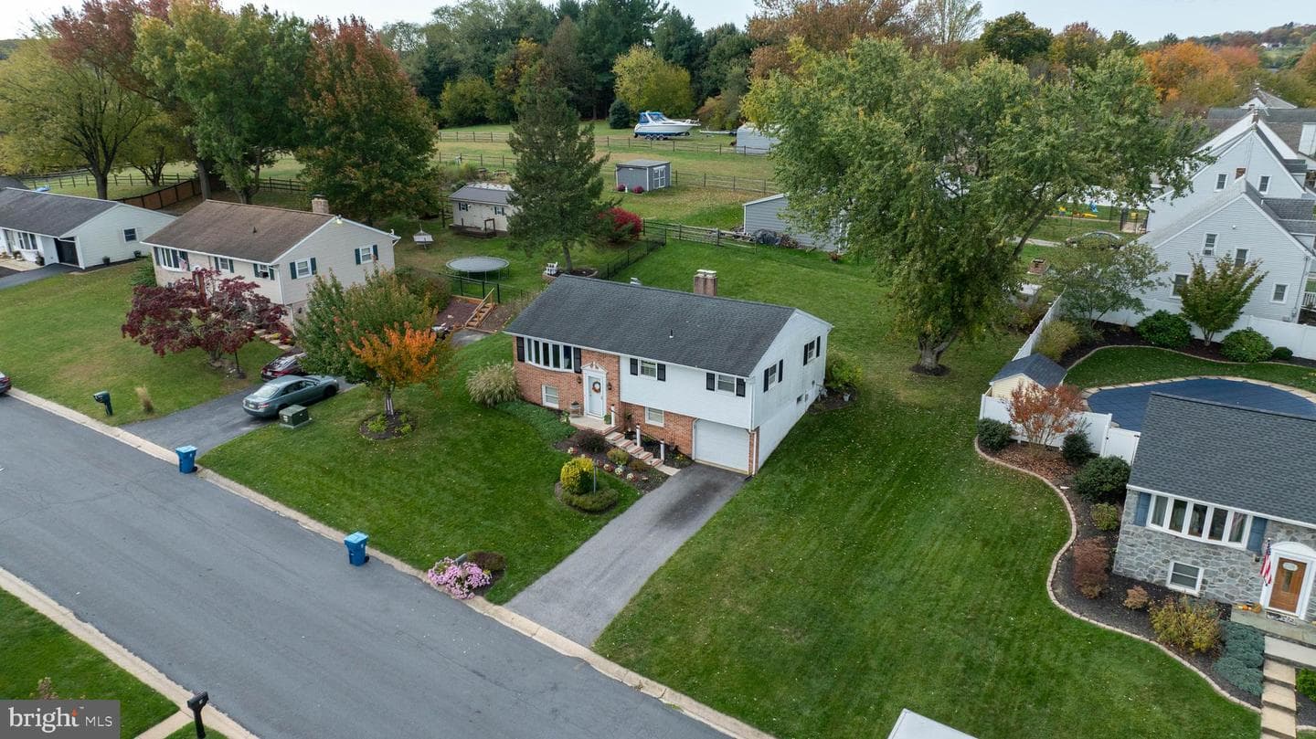 4 Logan Heights Road photo 29