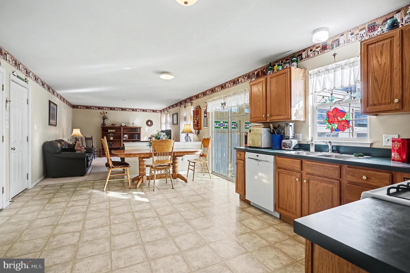 3706 Wheatland Drive photo 5