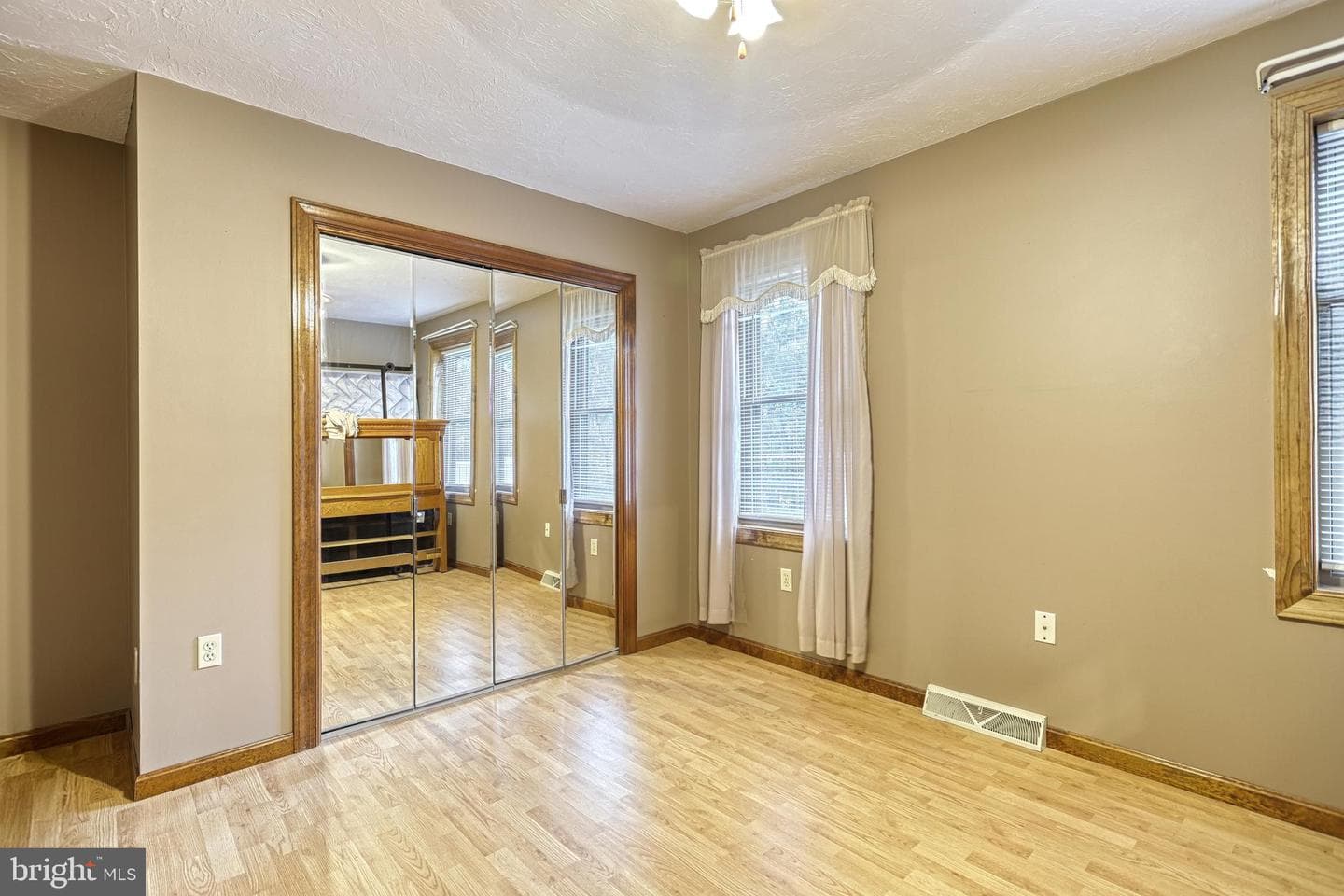 90 Buck Road photo 39
