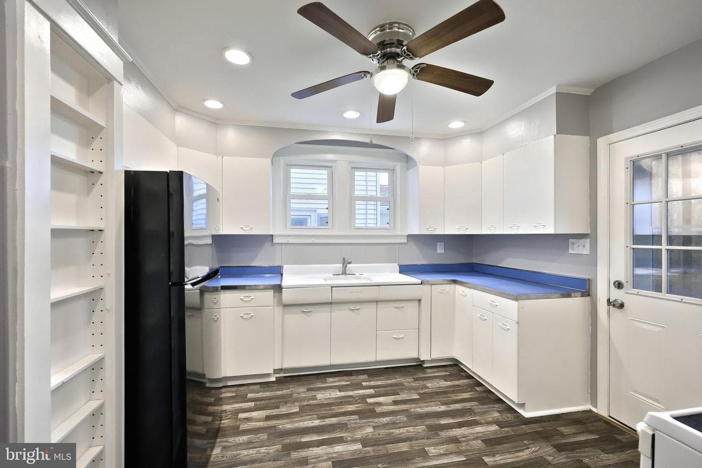 228 Princess Street photo 11