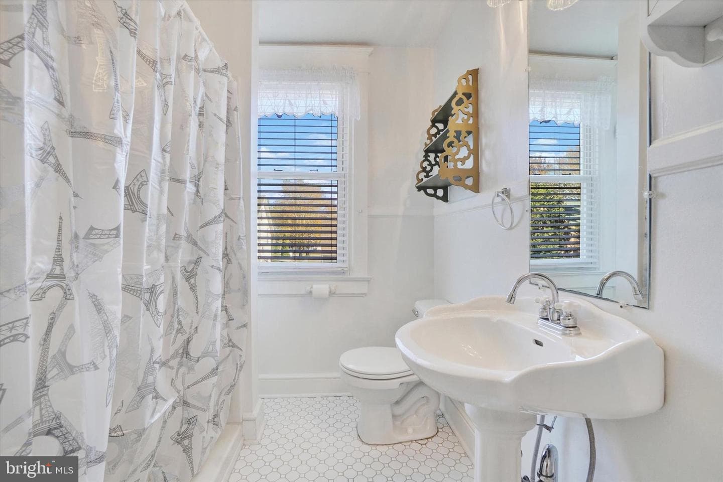 105 N Gotwalt Street photo 19