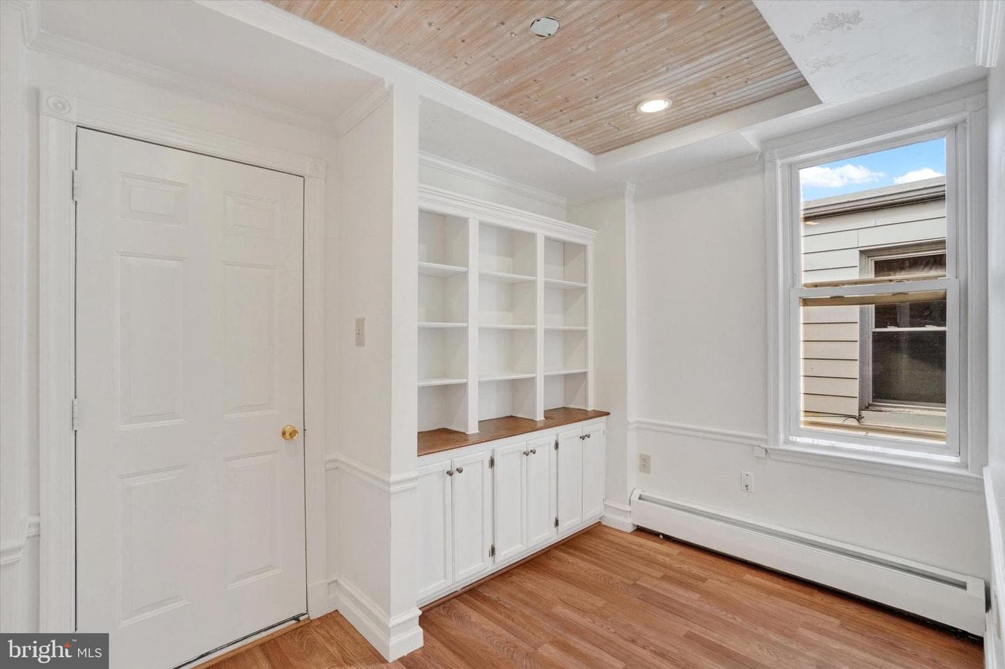 236 W Jackson Street photo 12
