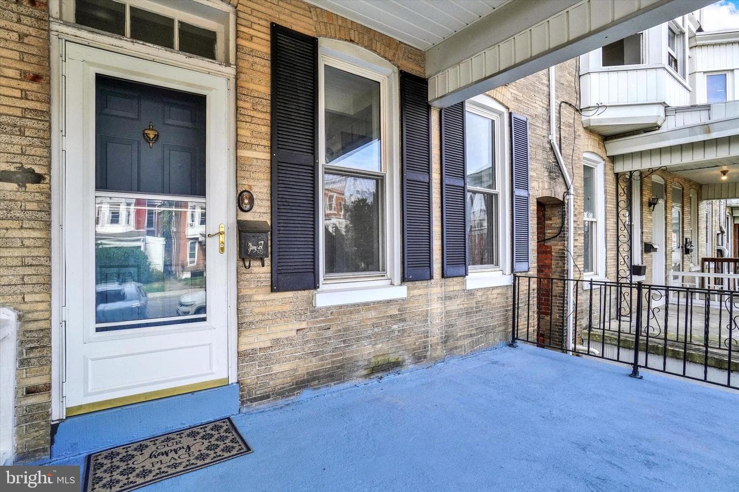 236 W Jackson Street photo 5
