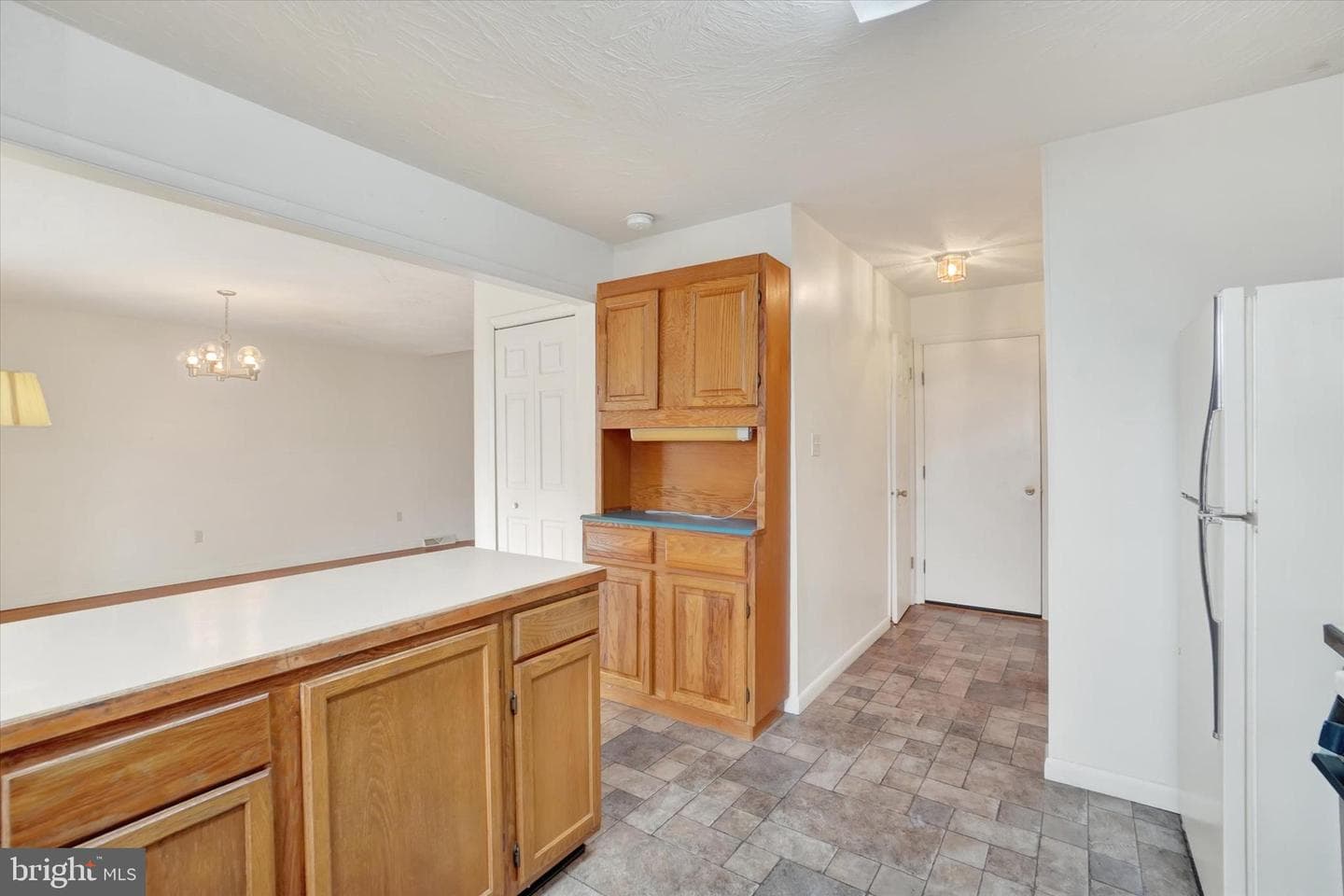 34 Jean Lo Way photo 10
