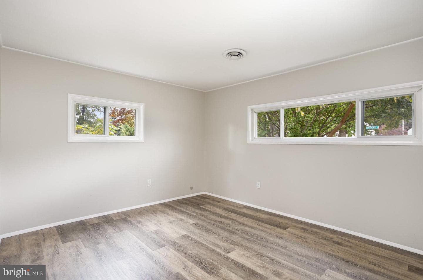 1232 Continental Road photo 9