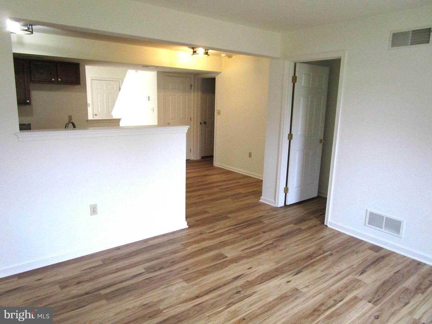 3044 Spectrum Road photo 10