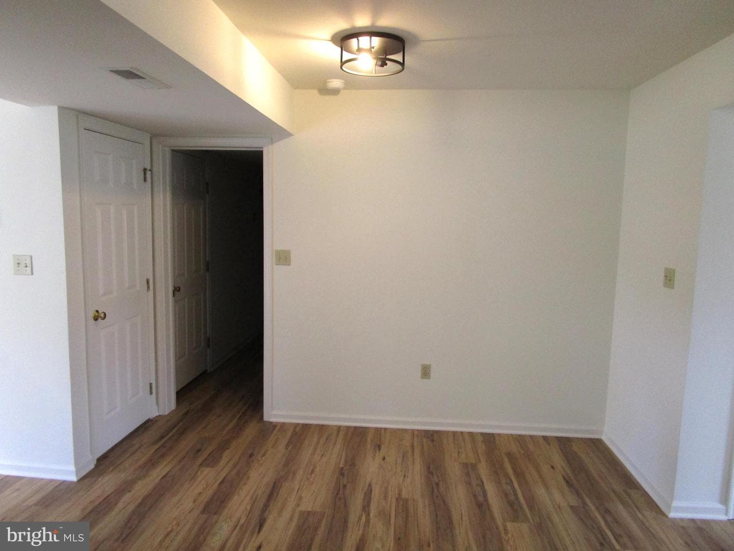 3044 Spectrum Road photo 12