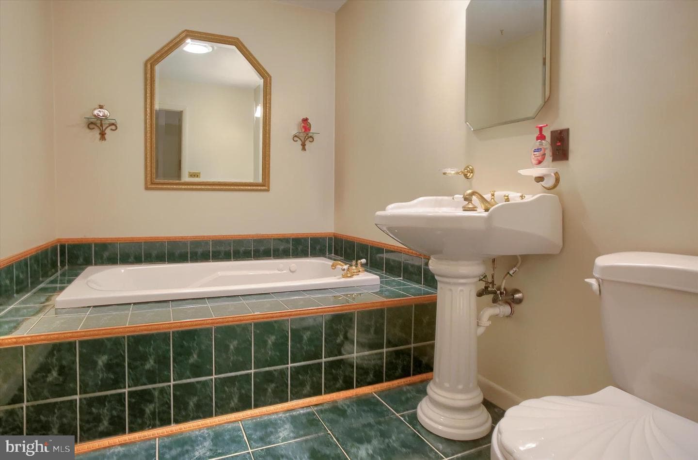 859 Pinetown Road photo 35