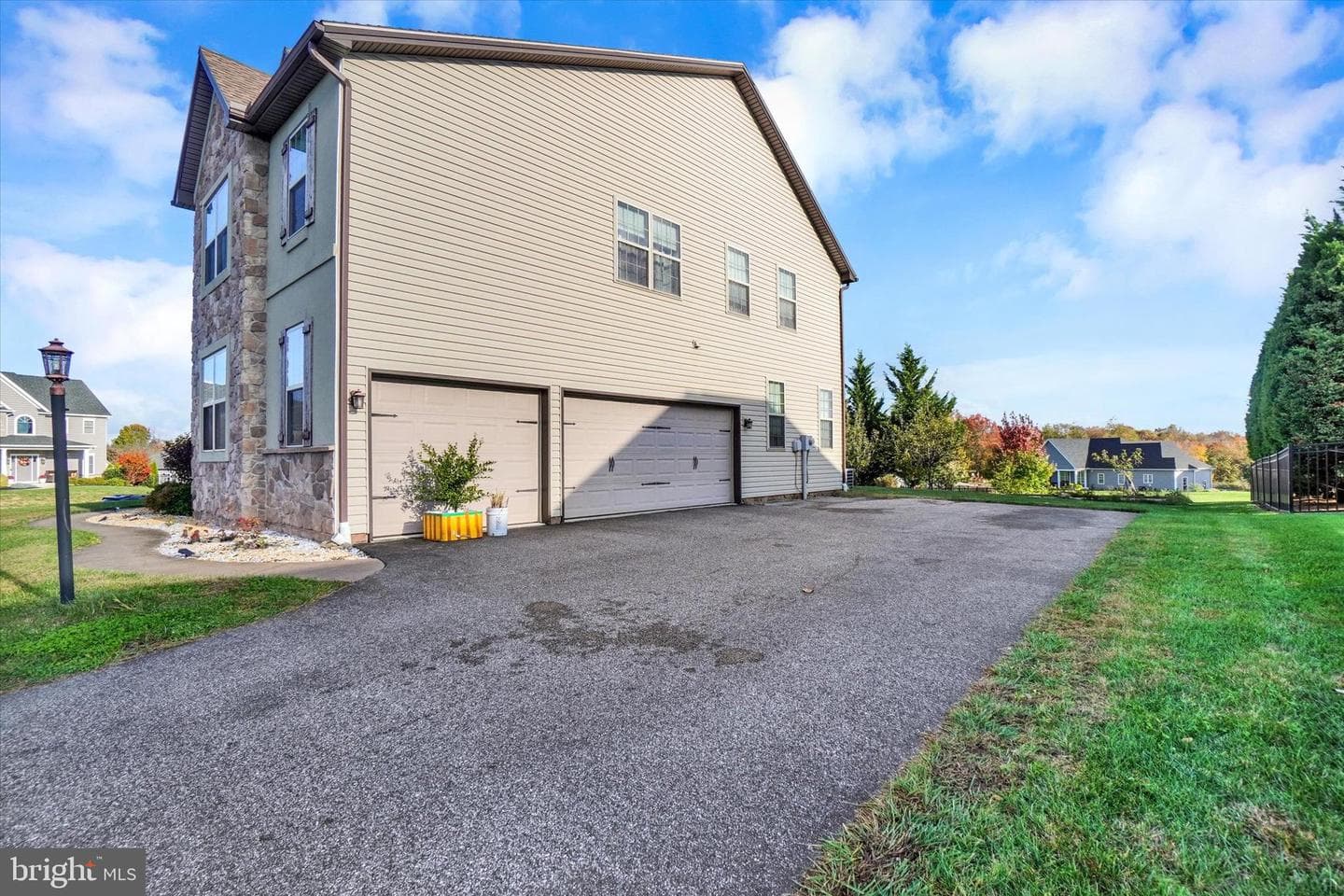 937 Wetherburn Drive photo 35