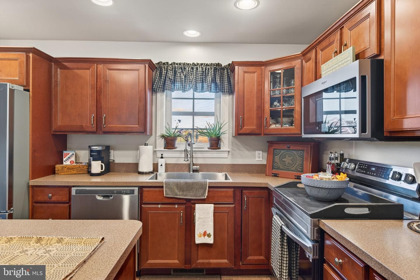 495 Thomas Armor Drive photo 15