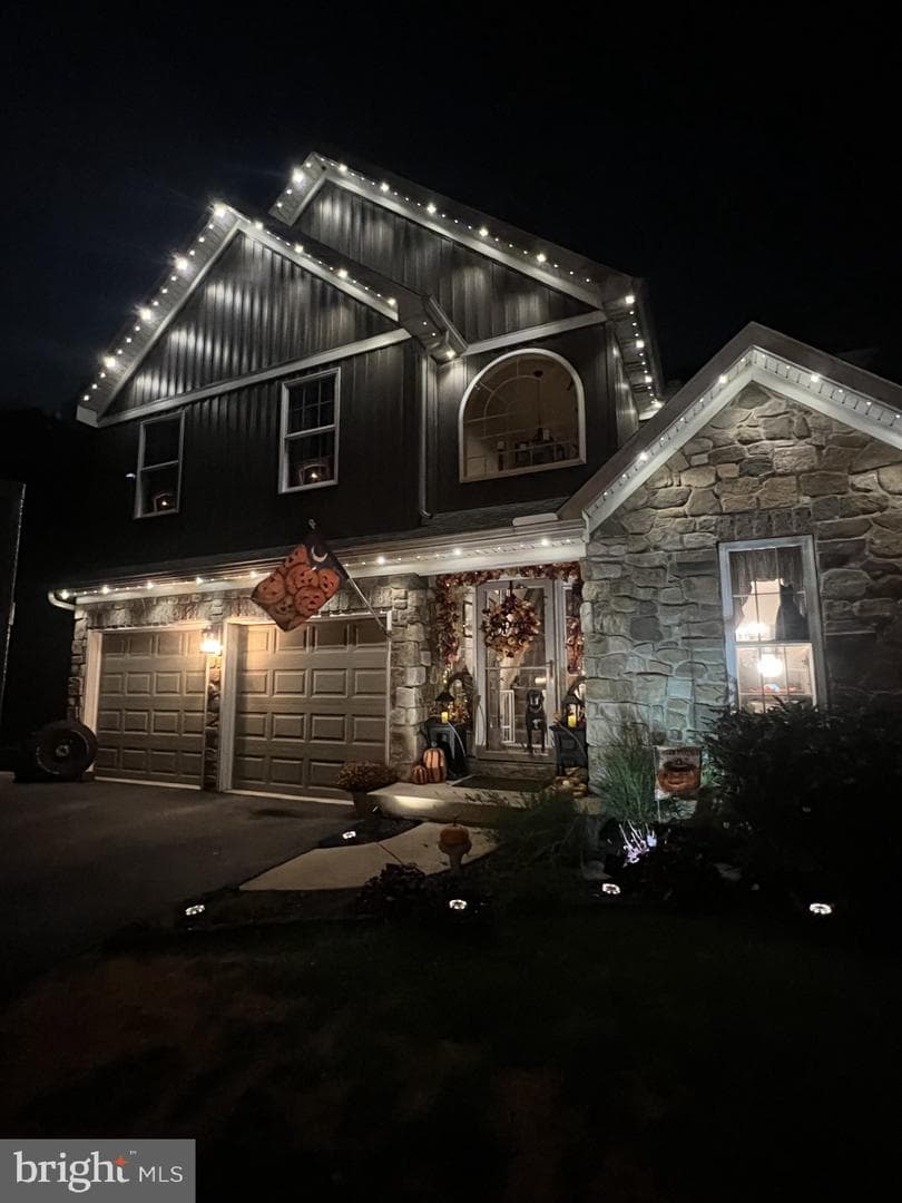 495 Thomas Armor Drive photo 2