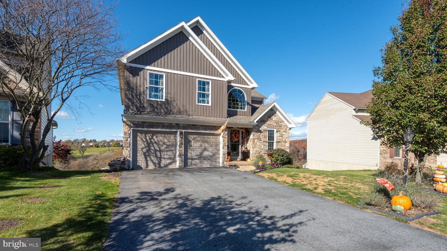 495 Thomas Armor Drive photo 3