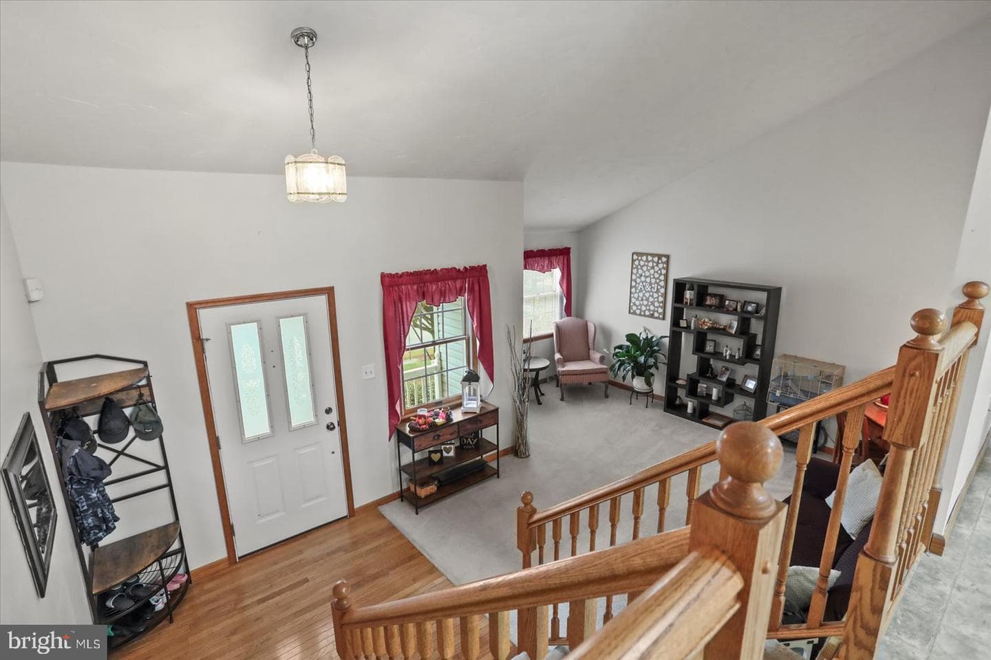 37 Magnolia Lane photo 13
