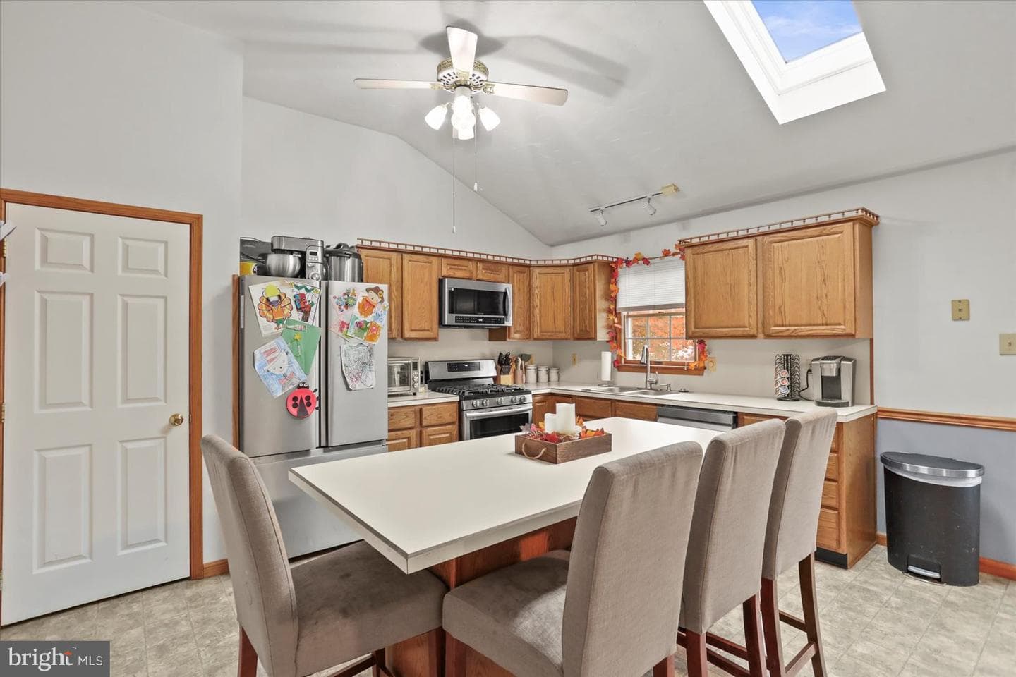 37 Magnolia Lane photo 17