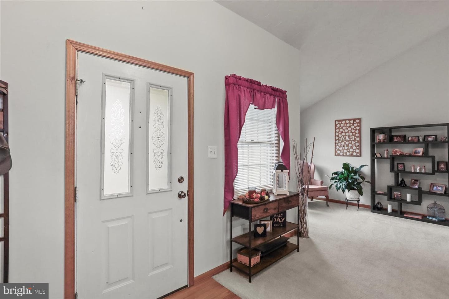 37 Magnolia Lane photo 9