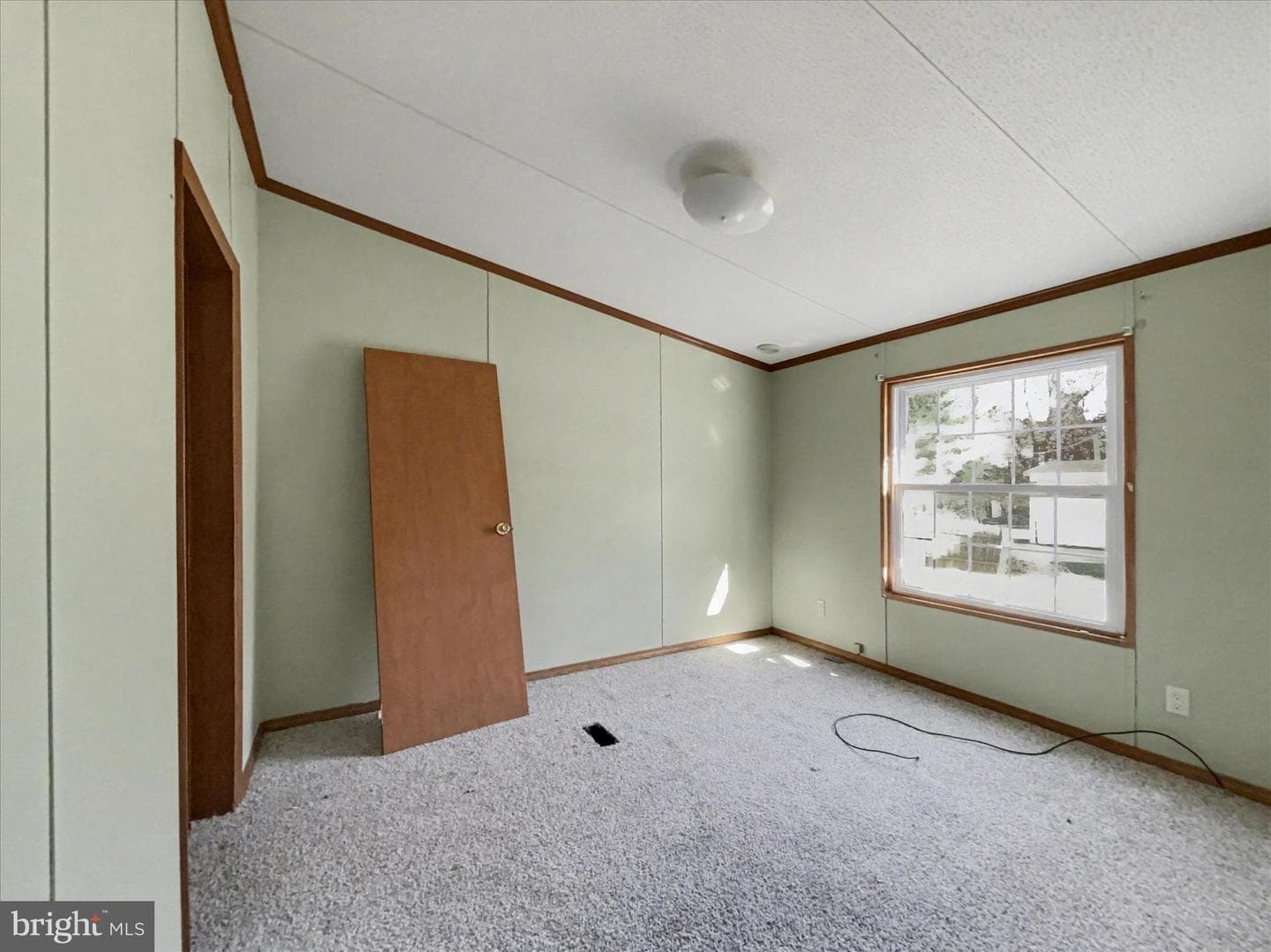 1680 Wood Crest Lane photo 12