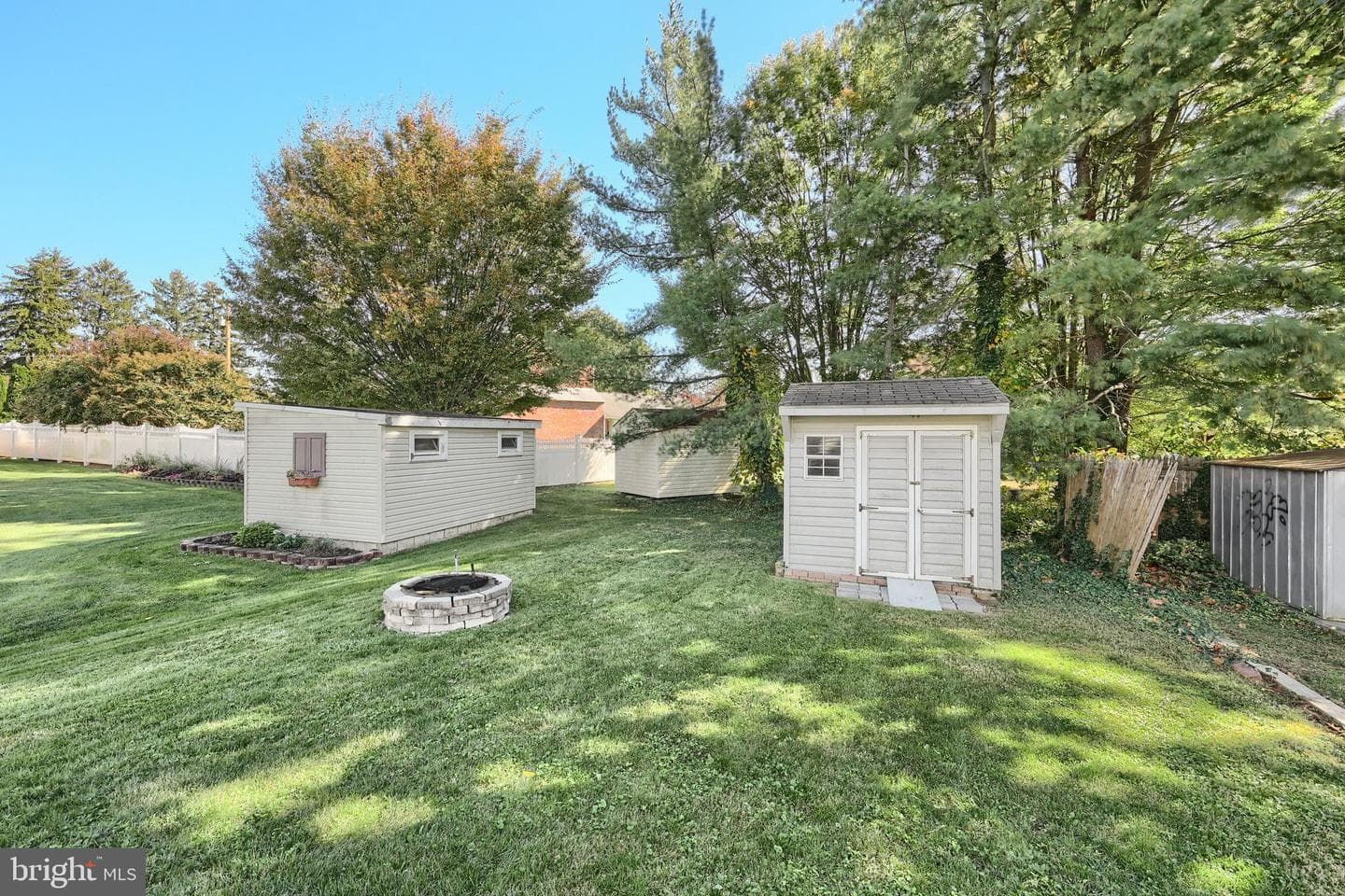 319 Manor Street photo 13