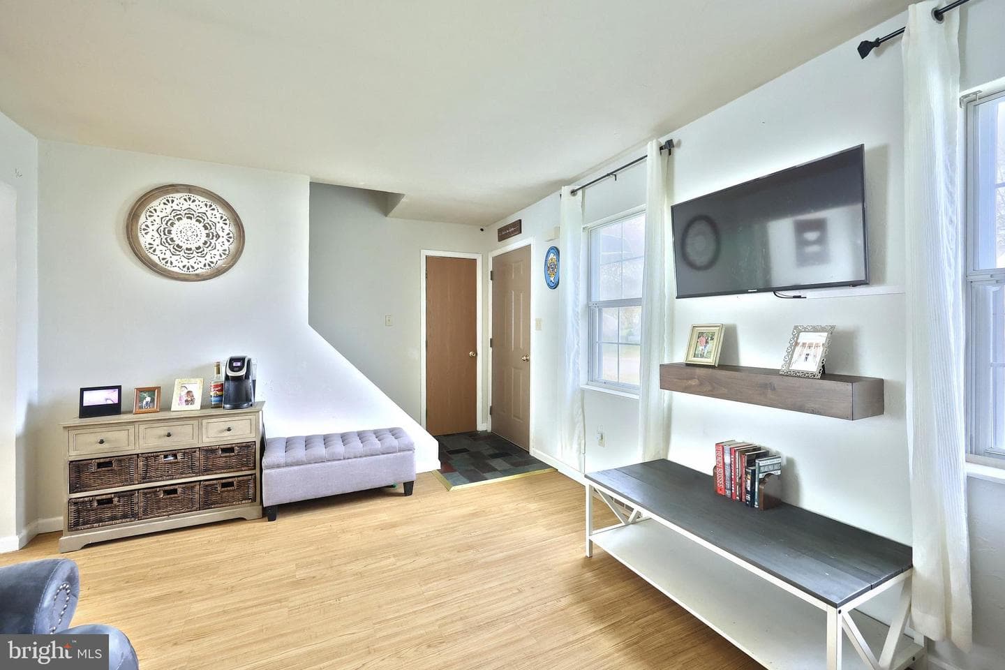 4054 Sandra Drive photo 10